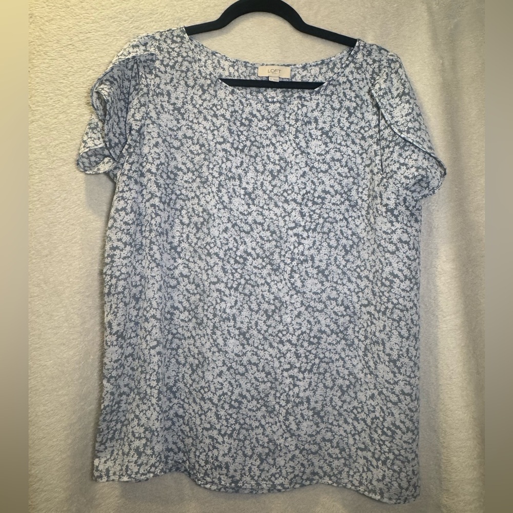 LOFT womens Short Sleeve Blue and White Floral Blouse